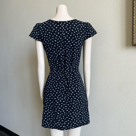 Brandy Melville Robbie Wrap Dress In Tiny Floral Print - Picture 3 of 5